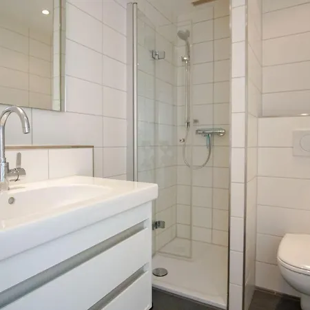 Strandhotel-heiligenhafen-wohnung-208-kajuete-typ-iii 4* 海利根港