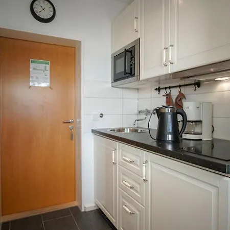 Strandhotel-heiligenhafen-wohnung-208-kajuete-typ-iii 海利根港